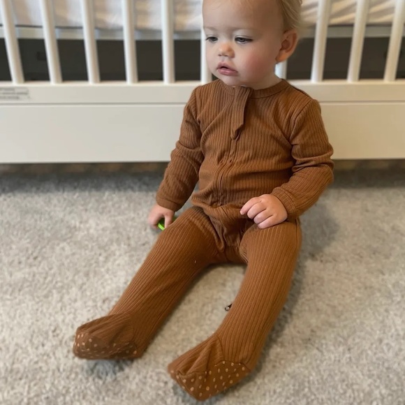 COGNAC | Ribbed organic baby toddler footie - Picture 2 of 2